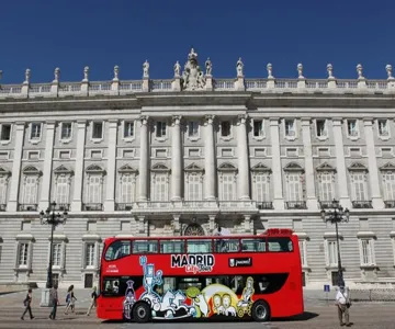 Madrid Family Tourist Bus